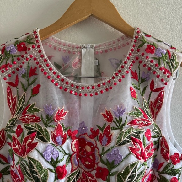 NWT Nox Anabel White Floral Embroidered Lace Maxi Skirt Crop Top Set size Large - Picture 8 of 13